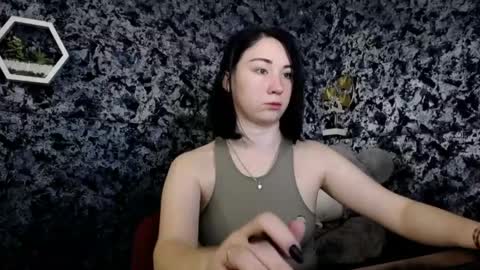 Snapshot of moon_foxy_ chatting on April 29, 2026, 8:37 pm Diana online show from April 29, 2026, 8:37 pm