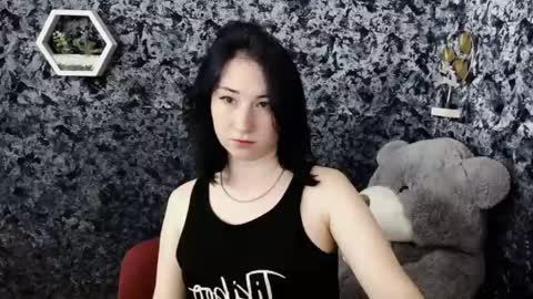 Snapshot of moon_foxy_ chatting on May 9, 2026, 8:25 pm Diana online show from May 9, 2026, 8:25 pm
