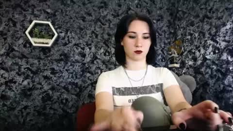 Snapshot of moon_foxy_ chatting on June 9, 2026, 8:20 pm Diana online show from June 9, 2026, 8:20 pm