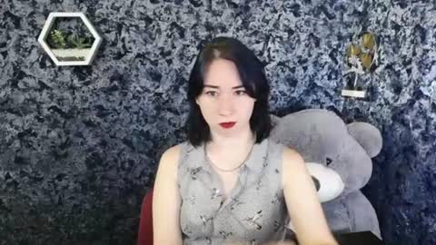 Snapshot of moon_foxy_ chatting on June 15, 2026, 7:27 pm Diana online show from June 15, 2026, 7:27 pm