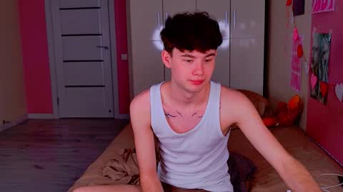 Snapshot of moon_gloww chatting on March 22, 2026, 3:15 pm moon_gloww online show from March 22, 2026, 3:15 pm