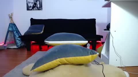 Snapshot of moon_ligth18 chatting on January 3, 2025, 11:01 pm Luna online show from January 3, 2025, 11:01 pm