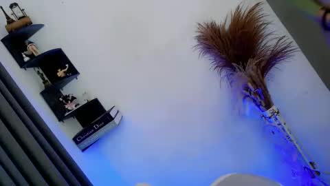 Dalia Moon online show from November 4, 2025, 10:09 pm