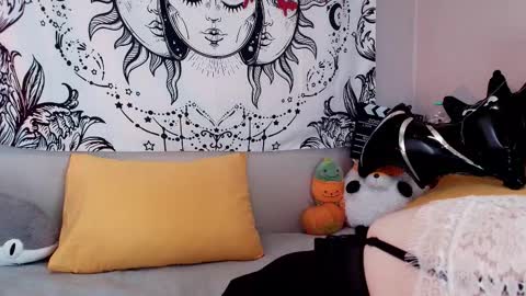 Alice online show from October 21, 2025, 8:04 am