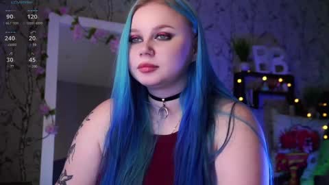 Snapshot of moon_valkyriie chatting on February 19, 2025, 10:01 am Emilia online show from February 19, 2025, 10:01 am