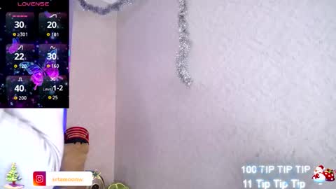 Moon Water   online show from December 1, 2025, 10:31 am