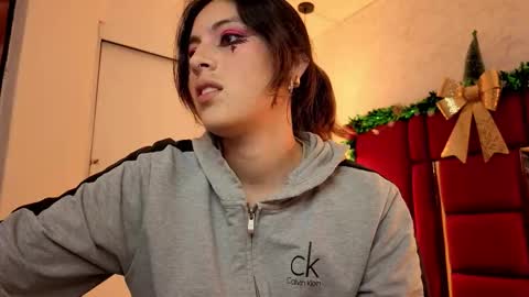 Winy online show from December 21, 2025, 11:45 pm