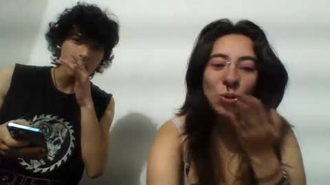 Snapshot of moonandzukko chatting on June 29, 2026, 11:27 pm moonandzukko online show from June 29, 2026, 11:27 pm