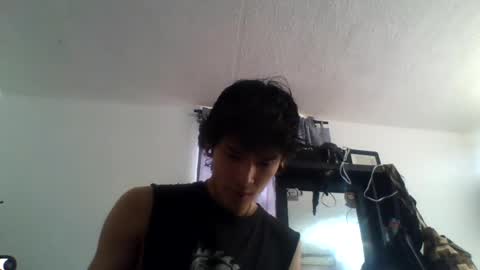 Snapshot of moonandzukko chatting on August 9, 2026, 7:30 pm moonandzukko online show from August 9, 2026, 7:30 pm