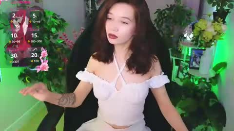 Snapshot of moonberry_yi chatting on July 24, 2026, 9:57 pm VIPER online show from July 24, 2026, 9:57 pm