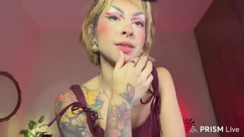 Snapshot of mooncinna chatting on October 4, 2025, 8:51 pm Cinna online show from October 4, 2025, 8:51 pm