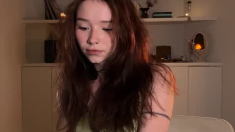 Snapshot of moonfaced_ chatting on July 4, 2026, 7:20 pm Ann online show from July 4, 2026, 7:20 pm