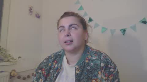 MoonFox  online show from January 7, 2026, 11:18 pm