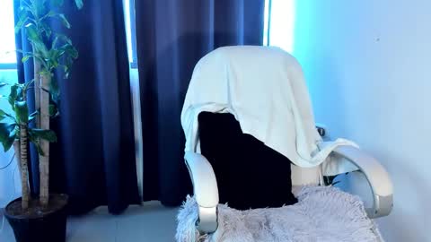 Snapshot of moonie_baddie31 chatting on October 15, 2025, 9:26 pm moonie_baddie31 online show from October 15, 2025, 9:26 pm