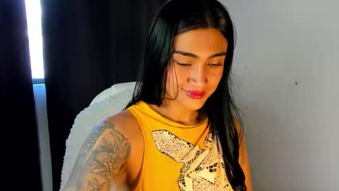 Snapshot of moonie_baddie31 chatting on October 27, 2025, 8:57 pm moonie_baddie31 online show from October 27, 2025, 8:57 pm