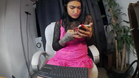 Snapshot of moonie_baddie31 chatting on January 5, 2026, 11:41 pm moonie_baddie31 online show from January 5, 2026, 11:41 pm