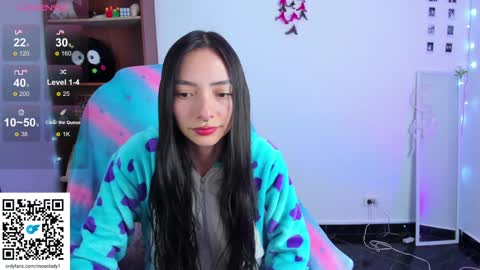 Snapshot of moonlady_ chatting on January 27, 2025, 2:31 am MOON online show from January 27, 2025, 2:31 am