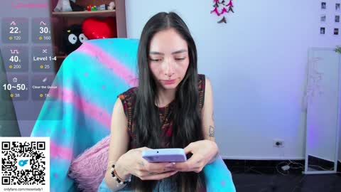 Snapshot of moonlady_ chatting on January 29, 2025, 9:07 pm MOON online show from January 29, 2025, 9:07 pm