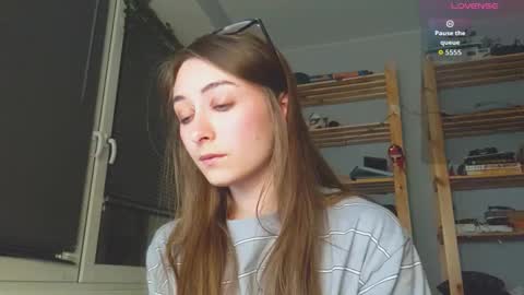 Snapshot of moonlight__lovers chatting on December 1, 2025, 9:09 pm Dana online show from December 1, 2025, 9:09 pm