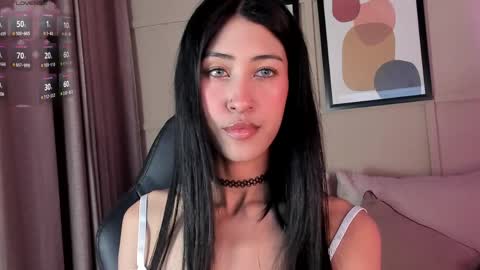 Snapshot of moonlight_brat chatting on May 11, 2026, 4:18 am Ivy online show from May 11, 2026, 4:18 am