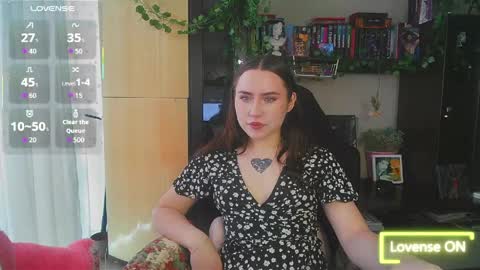 Snapshot of moonlight_sonataa chatting on April 16, 2026, 8:15 am moonlight_sonataa online show from April 16, 2026, 8:15 am