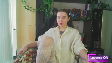 Snapshot of moonlight_sonataa chatting on May 17, 2026, 6:33 am moonlight_sonataa online show from May 17, 2026, 6:33 am