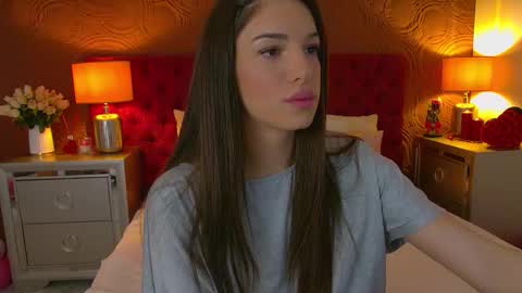 moonligt_iris online show from March 7, 2026, 5:26 am