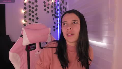 Snapshot of moonliight__ chatting on December 2, 2024, 8:00 pm moonliight__ online show from December 2, 2024, 8:00 pm