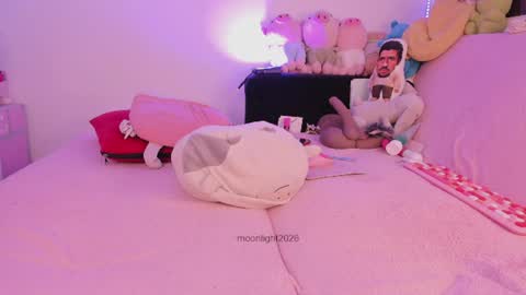 moonliight__ online show from July 28, 2026, 7:39 pm
