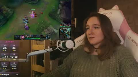 Snapshot of moonlish_siren chatting on May 23, 2026, 9:52 pm Katrin online show from May 23, 2026, 9:52 pm