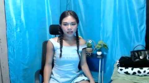 Snapshot of moonlit_jane chatting on May 28, 2026, 4:10 am moonlit_jane online show from May 28, 2026, 4:10 am