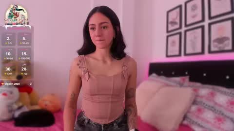 Snapshot of moonlygirl__ chatting on December 20, 2024, 4:57 pm Isabella online show from December 20, 2024, 4:57 pm