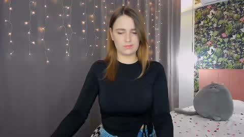 Monica online show from December 10, 2024, 6:06 pm