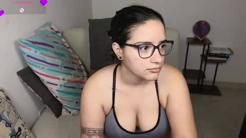 Snapshot of moonwoman_ chatting on May 10, 2026, 3:55 am Moon Woman online show from May 10, 2026, 3:55 am