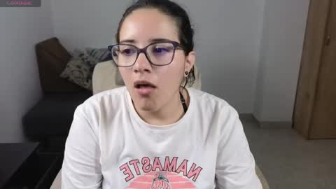 Snapshot of moonwoman_ chatting on May 22, 2026, 10:48 pm Moon Woman online show from May 22, 2026, 10:48 pm