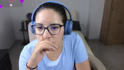 Moon Woman online show from July 22, 2026, 4:04 am