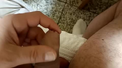 moos1 online show from March 8, 2026, 1:03 am