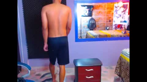 MorenoFullHot online show from December 1, 2024, 4:29 pm