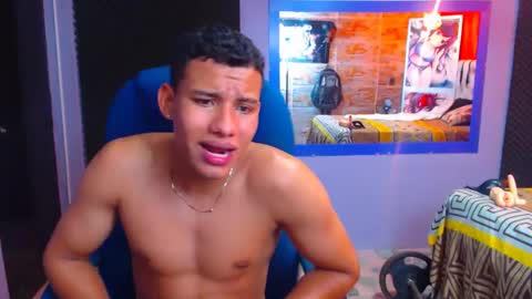 MorenoFullHot online show from December 4, 2024, 6:39 pm