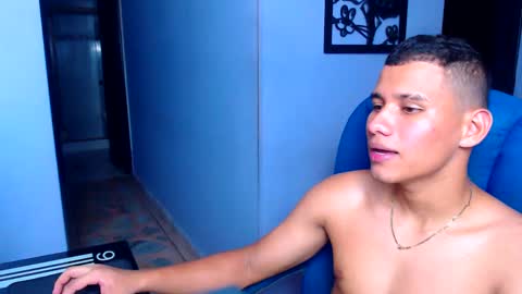 MorenoFullHot online show from December 28, 2024, 11:59 pm