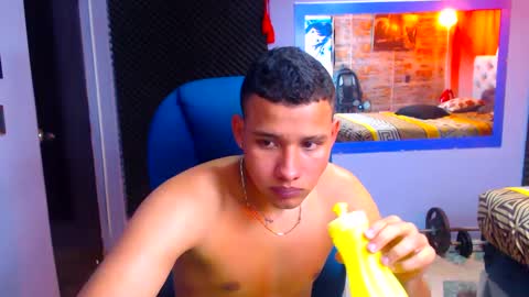 MorenoFullHot online show from January 4, 2025, 7:55 pm