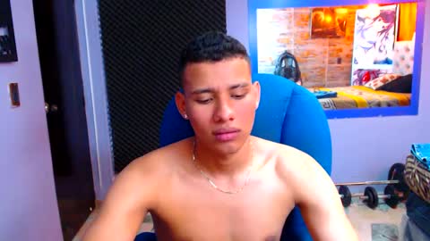 MorenoFullHot online show from January 22, 2025, 5:38 pm