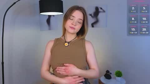 Mary3 online show from November 10, 2025, 3:22 pm