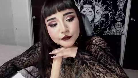 Morgan Moon online show from November 26, 2025, 9:38 pm