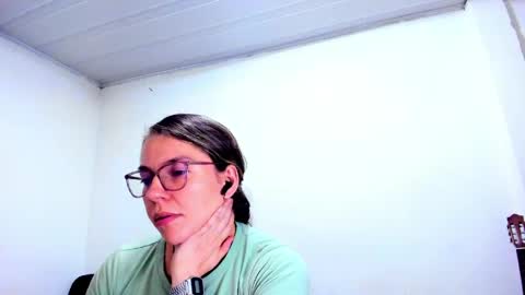 Snapshot of morning_littlestart chatting on April 21, 2026, 2:51 am Morning start online show from April 21, 2026, 2:51 am