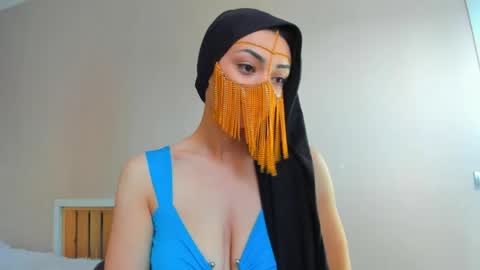 Snapshot of moroccan_diamond_ chatting on May 31, 2026, 12:52 am Medina online show from May 31, 2026, 12:52 am