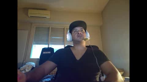 Snapshot of morocho777 chatting on January 1, 2025, 8:56 am Bruno online show from January 1, 2025, 8:56 am