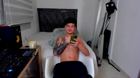Snapshot of morthy_downey chatting on April 24, 2026, 12:35 am Morthy online show from April 24, 2026, 12:35 am