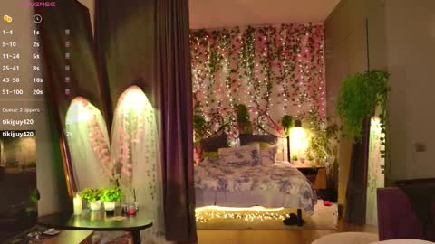 morvelyn online show from March 12, 2026, 9:10 pm