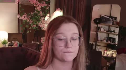 morvelyn online show from June 3, 2026, 8:47 pm